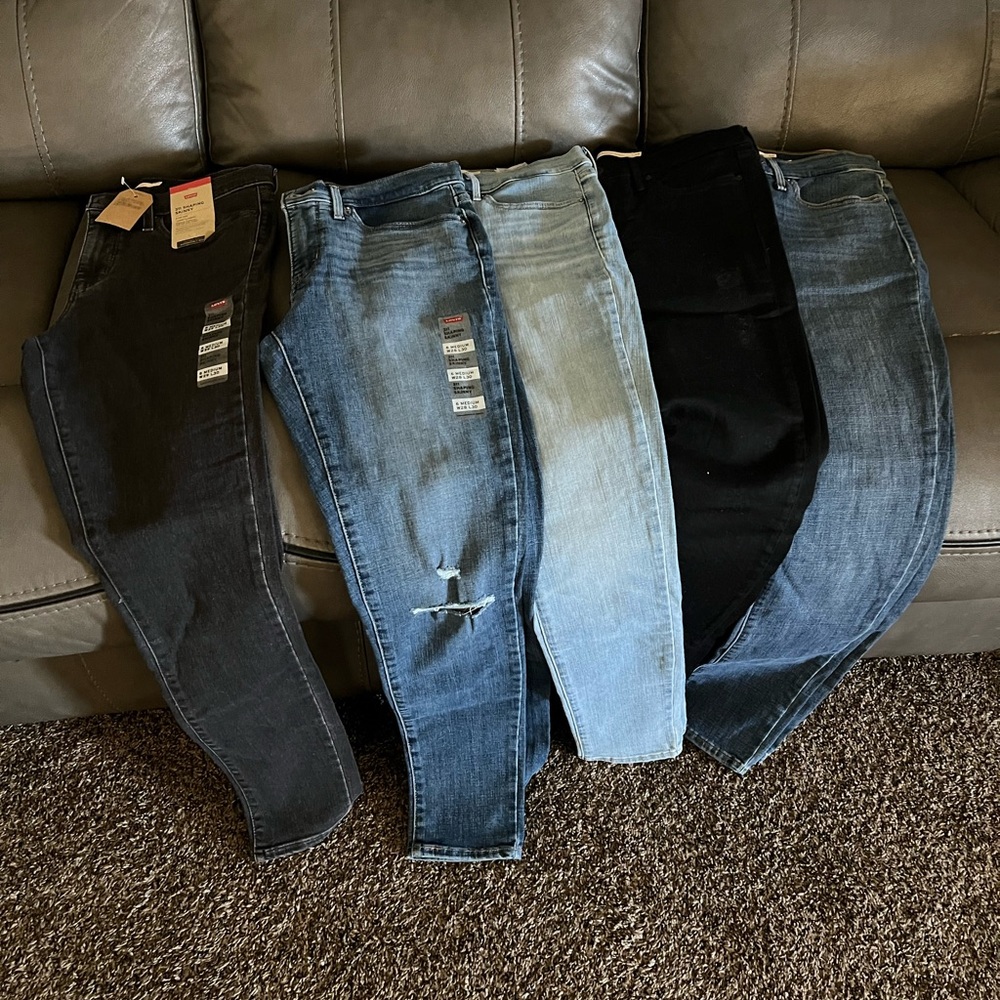 Levi's Dark Gray Shaping Skinny Jeans
